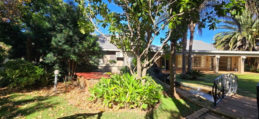 5 Bedroom Property for Sale in Stilfontein Ext 4 North West